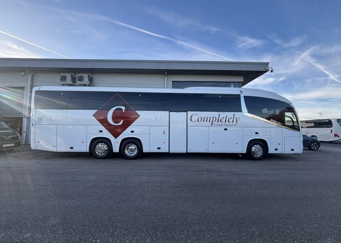 Irizar UK Delivers New Irizar Integral i6S Efficient to Dawsongroup for Completely Coach Travel