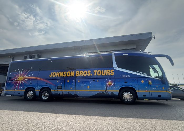 Irizar UK Delivers Two New PSVAR-Compliant Coaches to Johnson Brothers