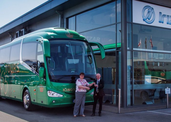 Irizar i6 Integral tri-axle reigns at Kings Coaches