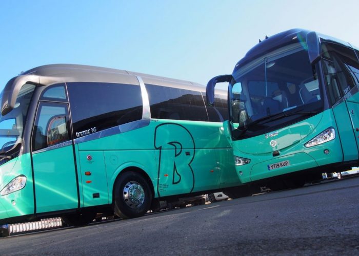 Irizar (UK) hits 400 with two more new Integrals for Barnes Coaches